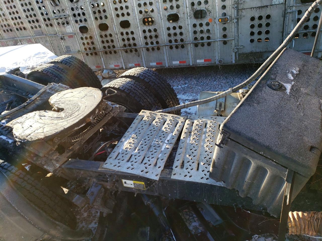 2022 MACK All models VIN 1M1AN4GY9NM026461 photo 6