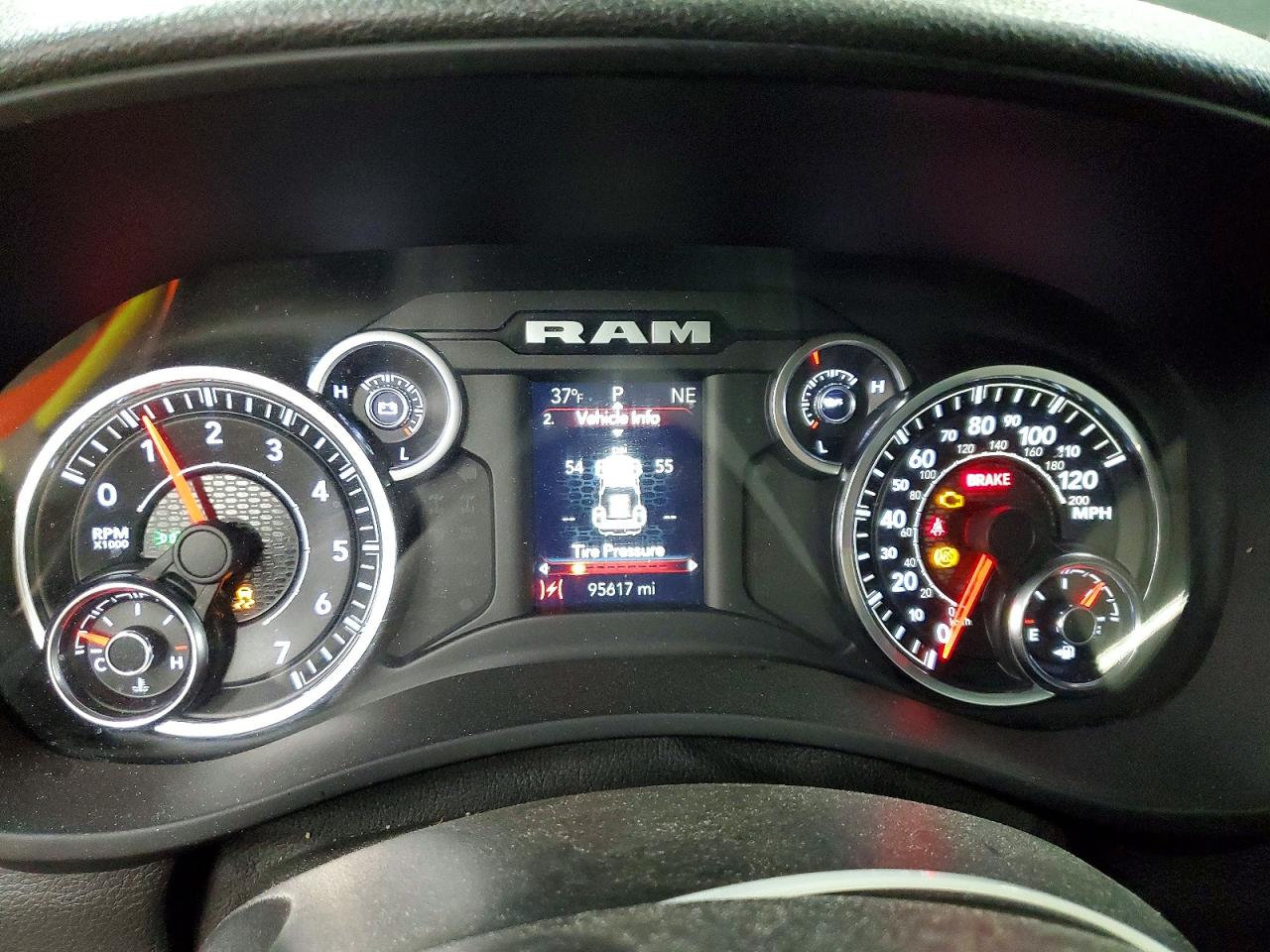 2022 Ram 2500 VIN 3C6MR5AJ7NG315464 photo 9