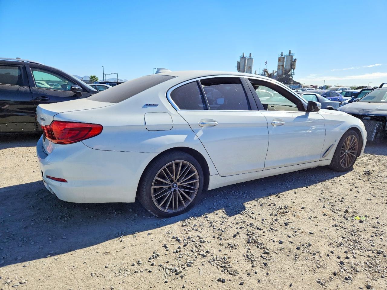 2018 BMW 5 series VIN WBAJA9C50JB033256 photo 3