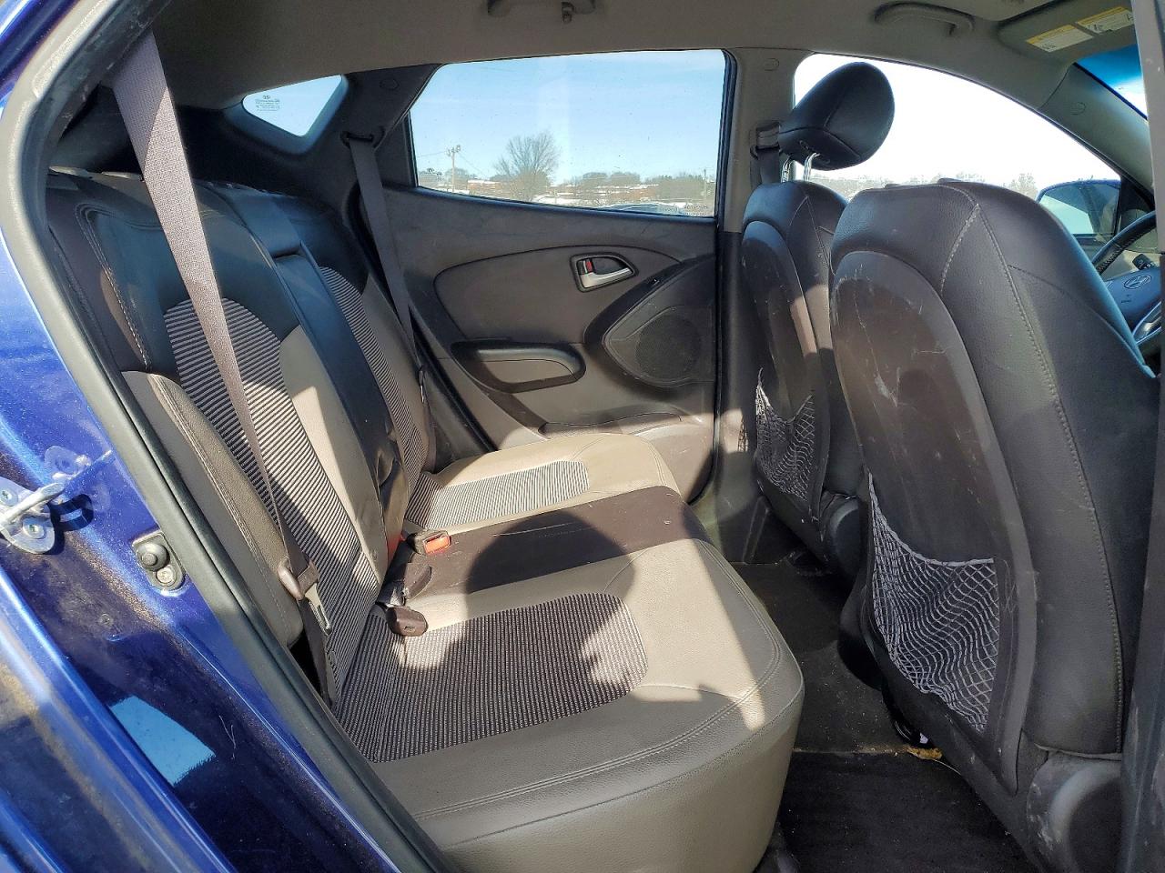 2011 Hyundai Tucson VIN KM8JUCAC5BU132164 photo 11