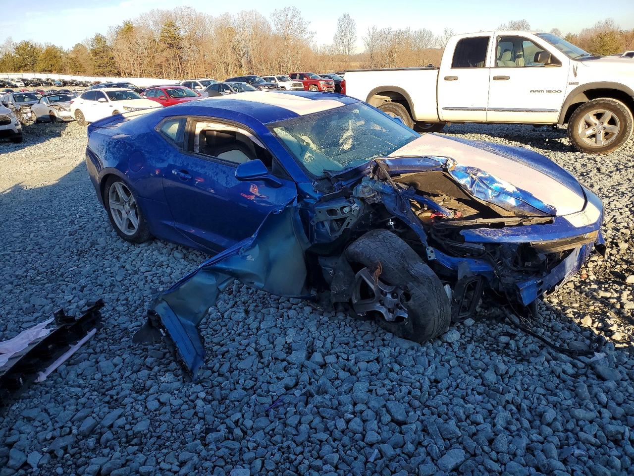 2017 Chevrolet Camaro VIN 1G1FD1RS4H0171623 photo 4