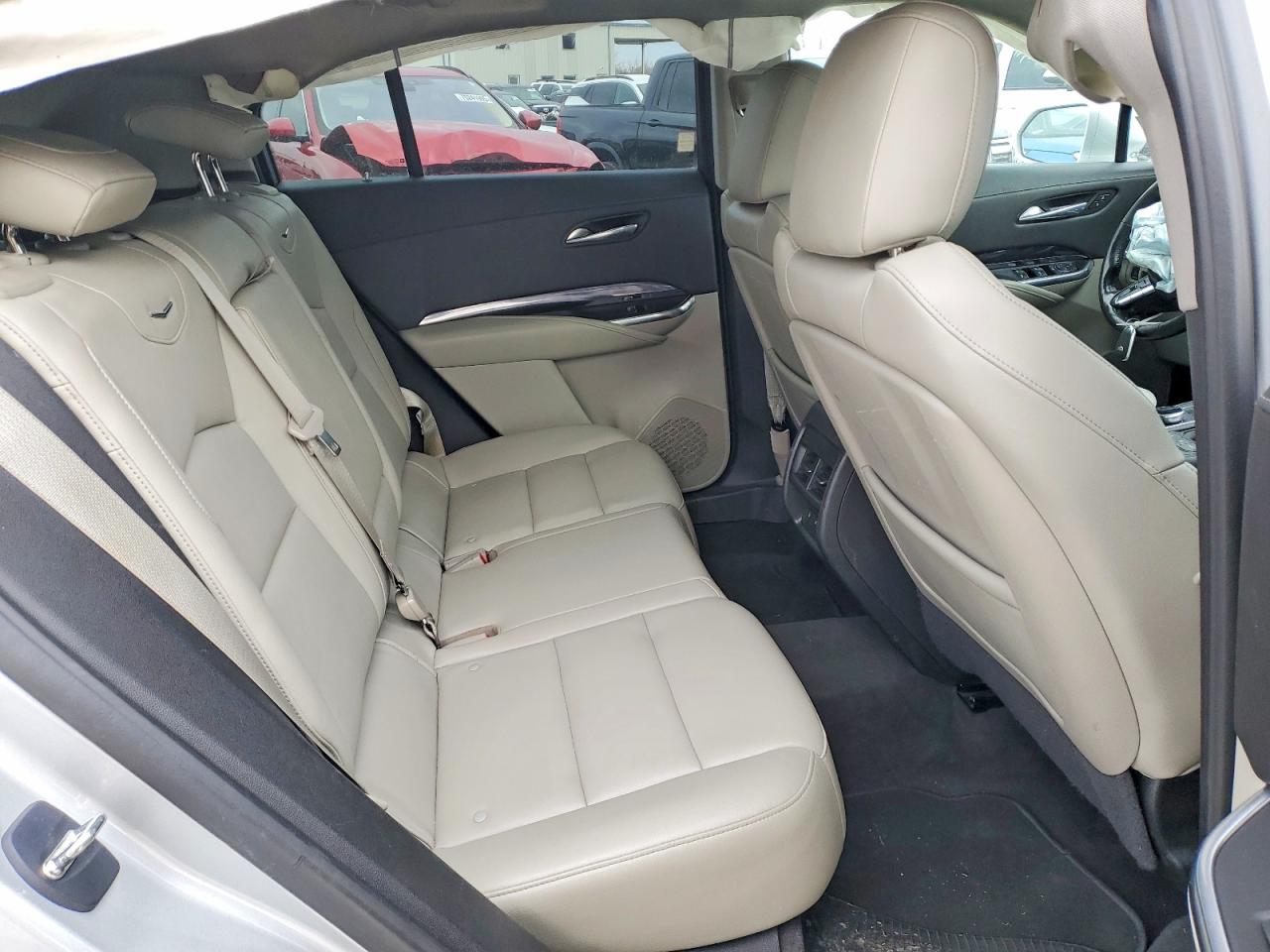 2021 Cadillac Xt4 VIN 1GYAZAR48MF000704 photo 11
