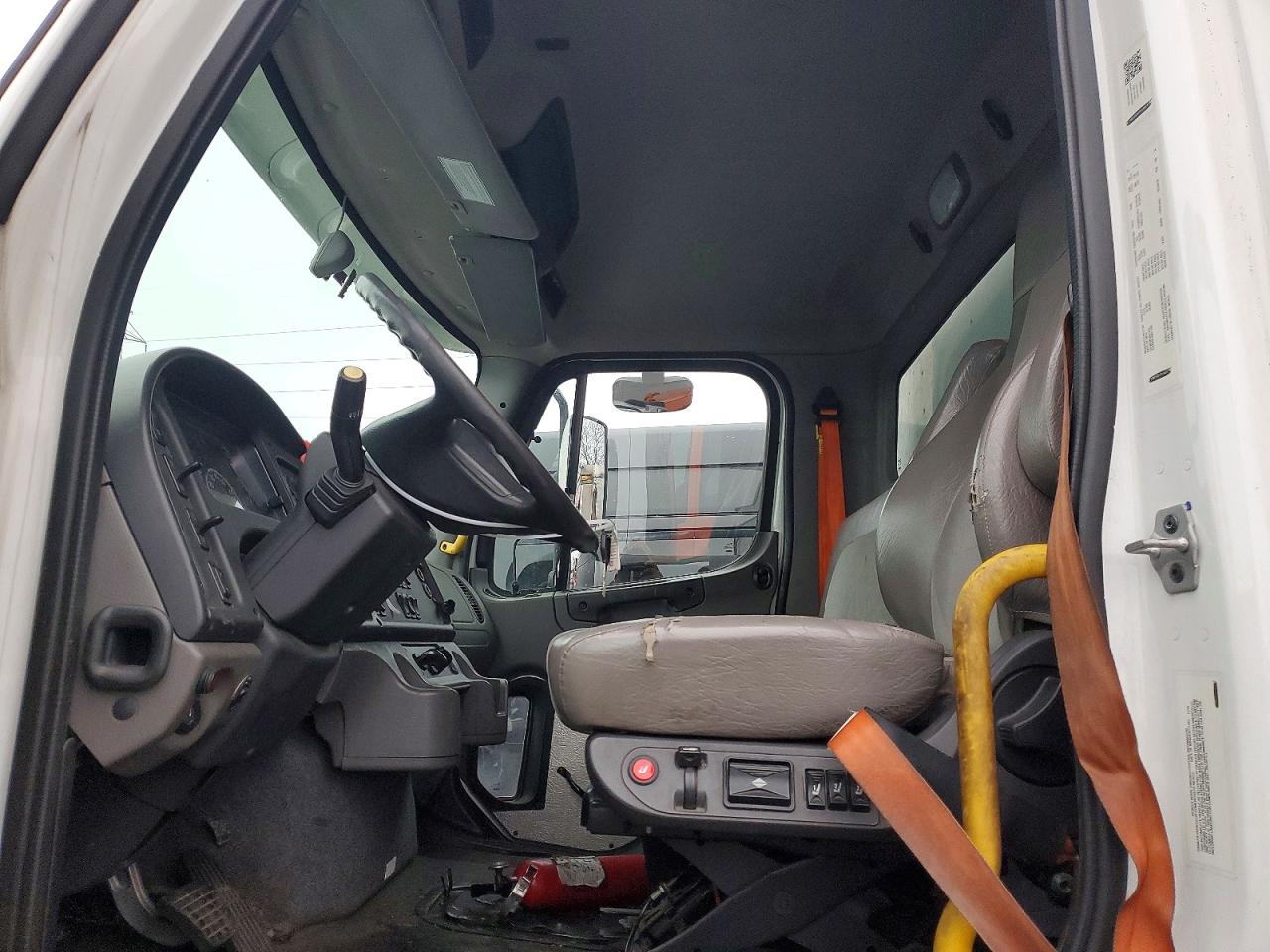 2020 FREIGHTLINER All models VIN 3ALHCYD28LDMG5318 photo 7