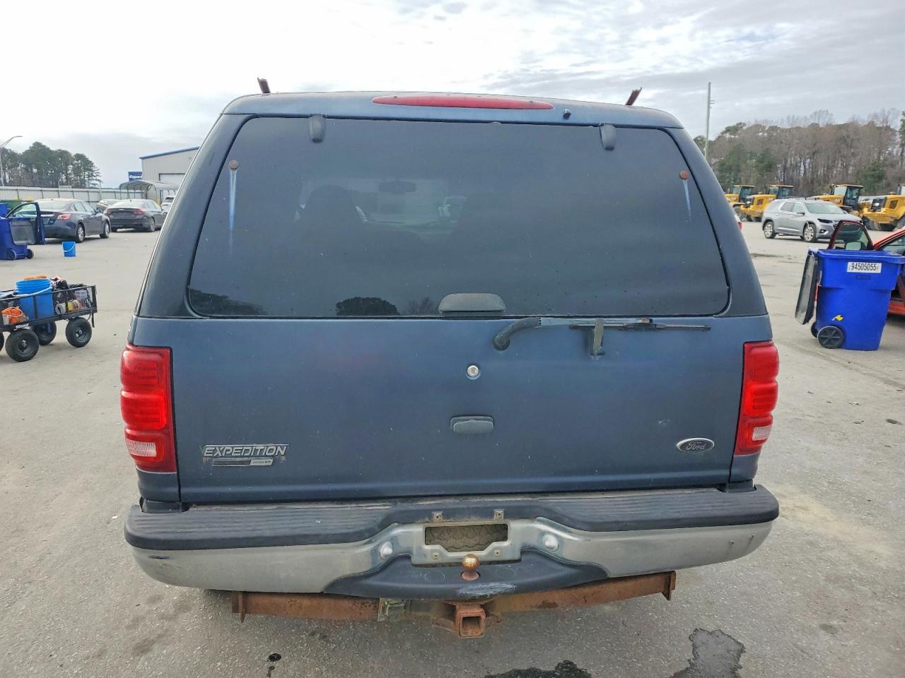 2002 Ford Expedition VIN 1FMRU16W62LA91379 photo 6
