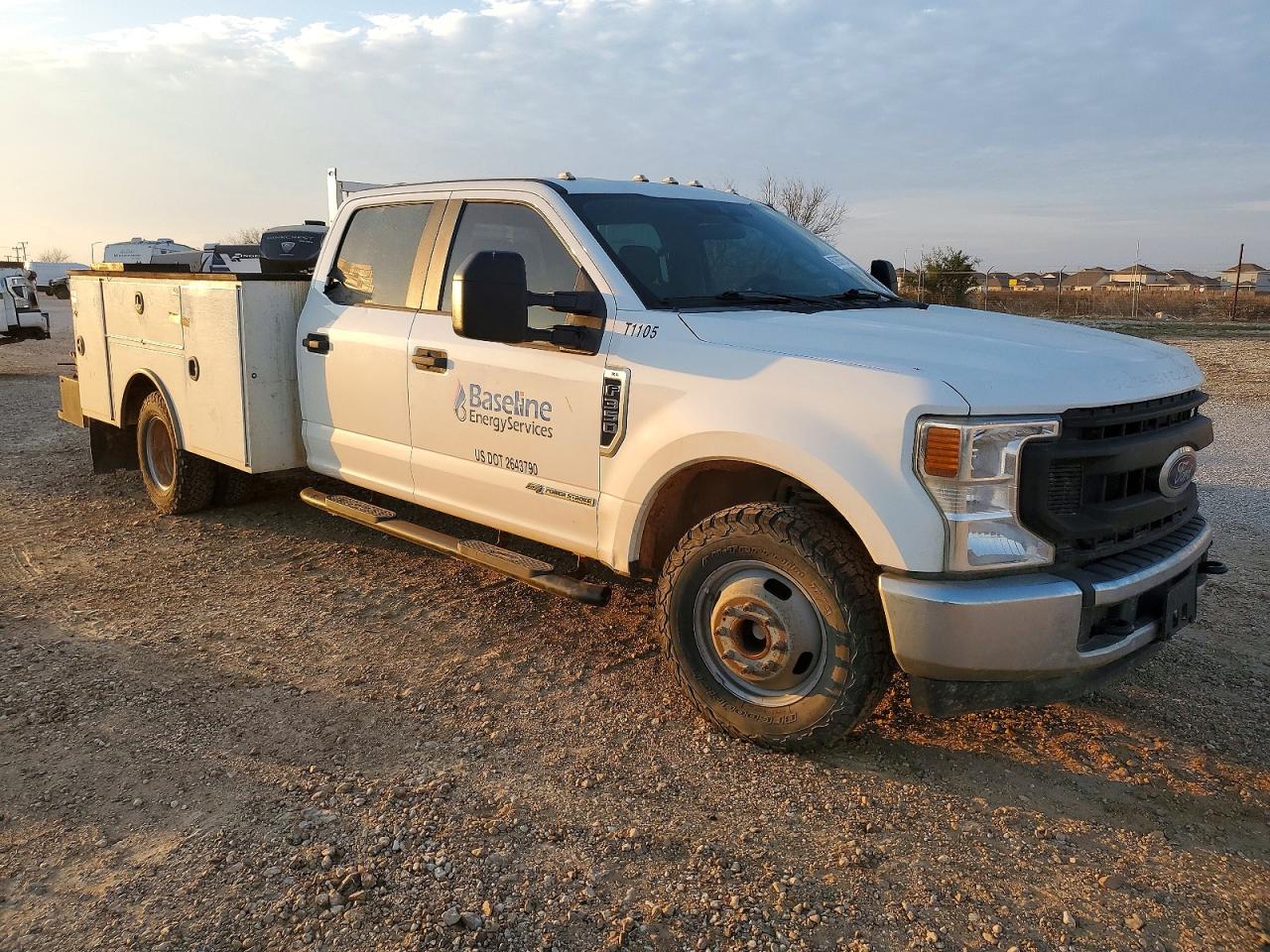 2021 Ford F350 VIN 1FD8W3GT5MED98832 photo 4