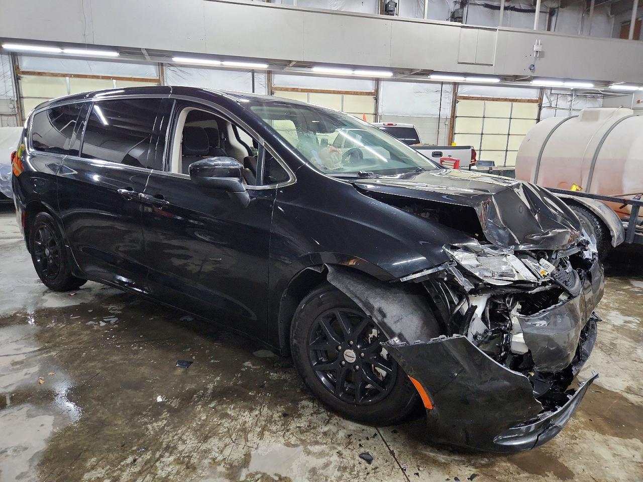 2023 CHRYSLER Minivan VIN 2C4RC1CG6PR511323 photo 4