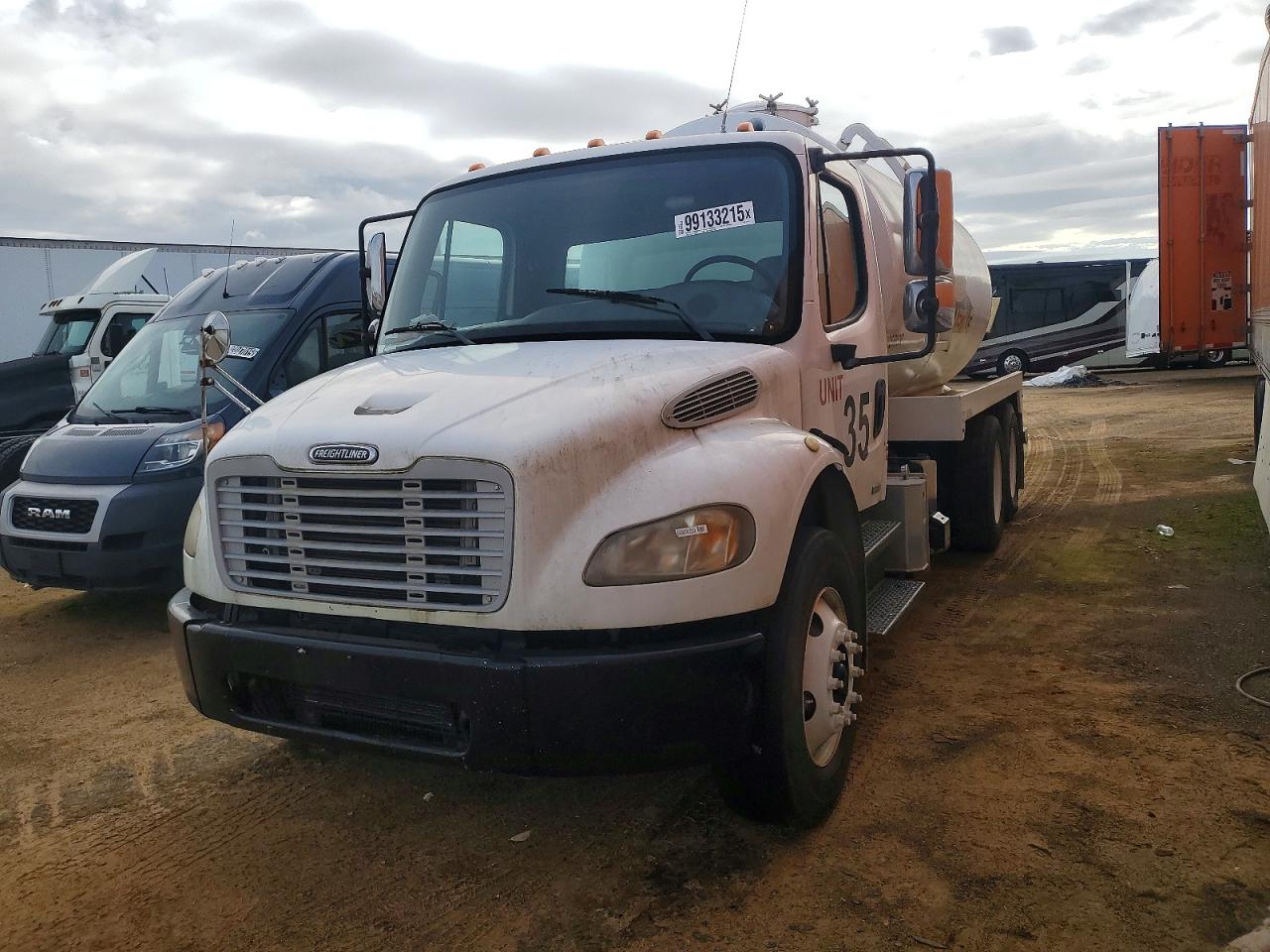 2007 FREIGHTLINER All models VIN 1FVHCYCS27HY22854 photo 2