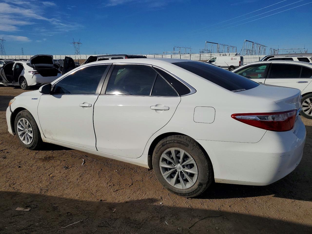 2015 Toyota Camry sola VIN 4T1BD1FK2FU164875 photo 2