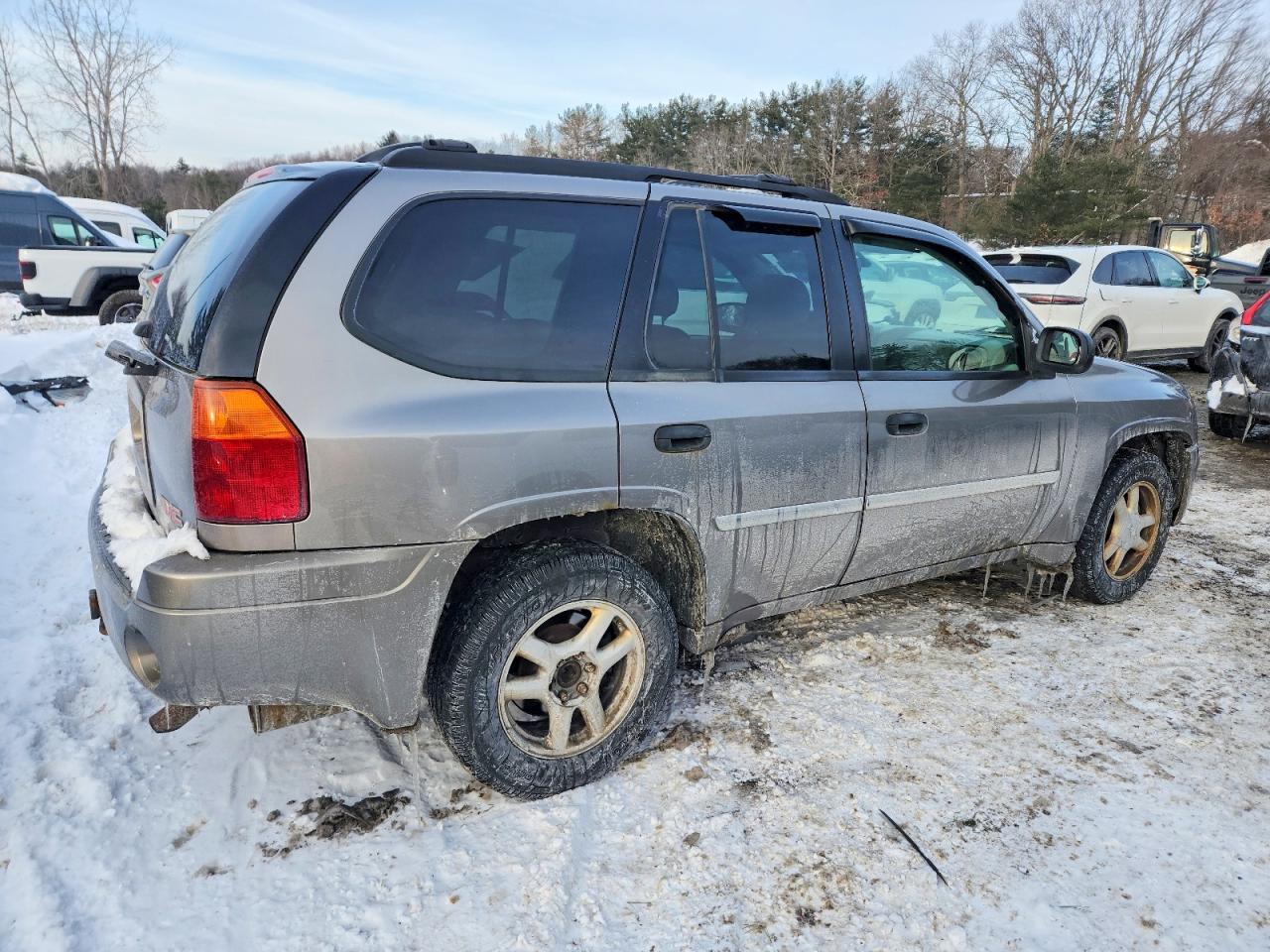 2007 GMC Envoy VIN 1GKDT13S172182354 photo 3