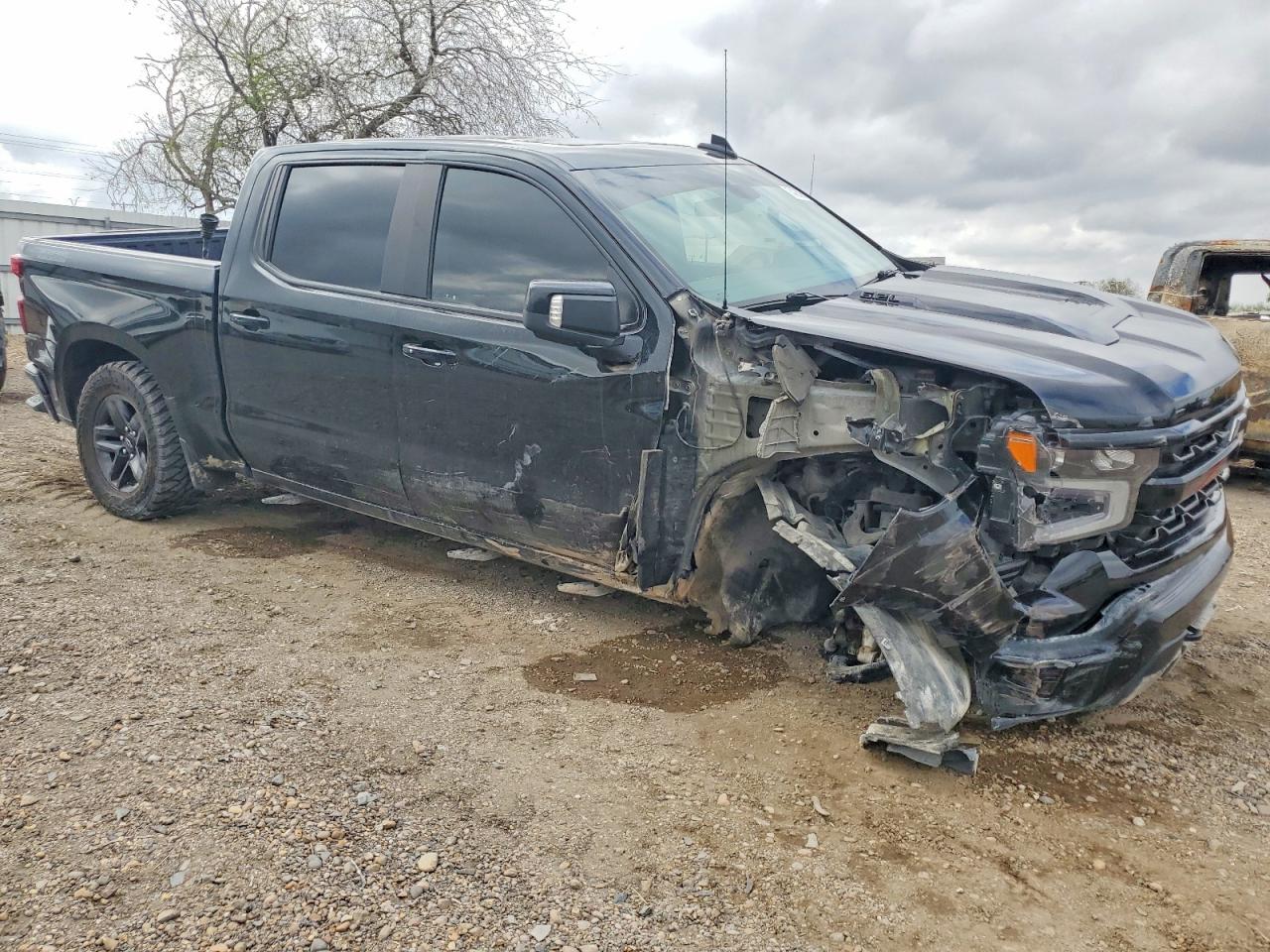 2023 Chevrolet All models VIN 3GCUDFEL5PG320500 photo 4