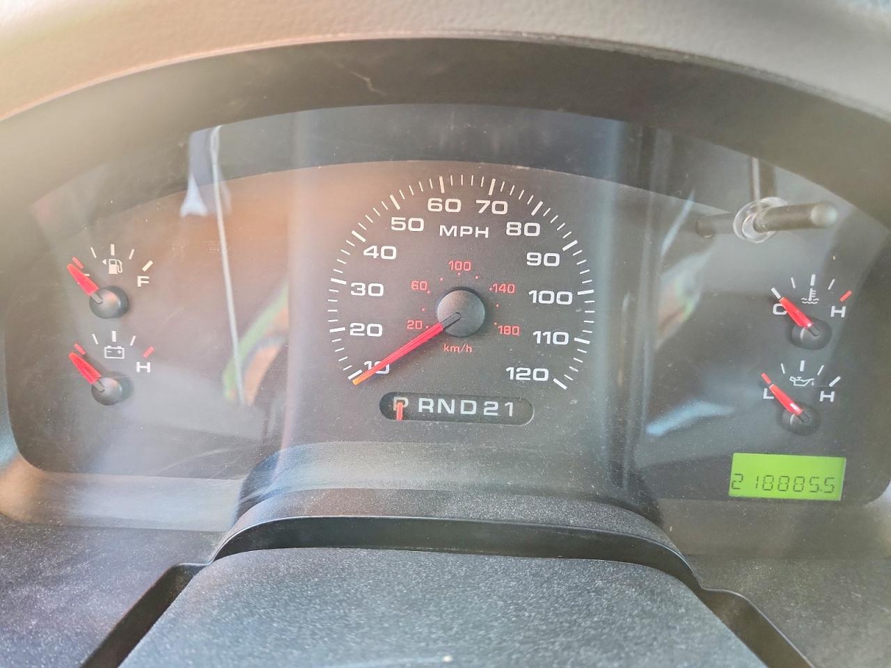 2005 Ford F150 VIN 1FTRX12W95NA59780 photo 9
