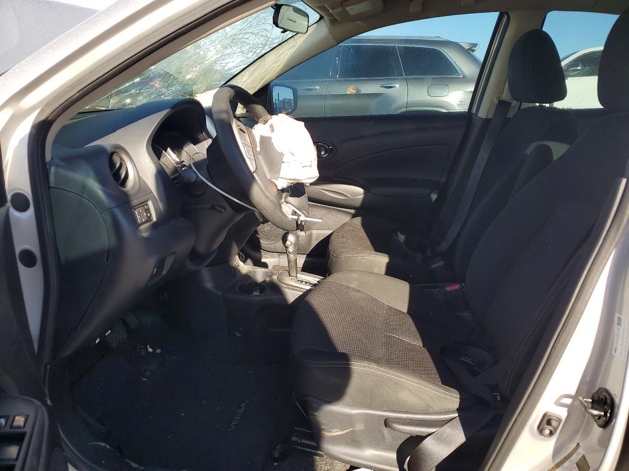 2018 Niss Versa VIN 3N1CN7AP3JL818770 photo 7