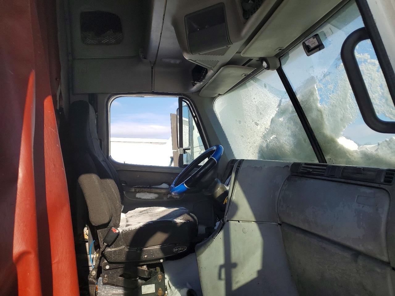 2007 FREIGHTLINER All models VIN 1FUJA6CK77LW28057 photo 5