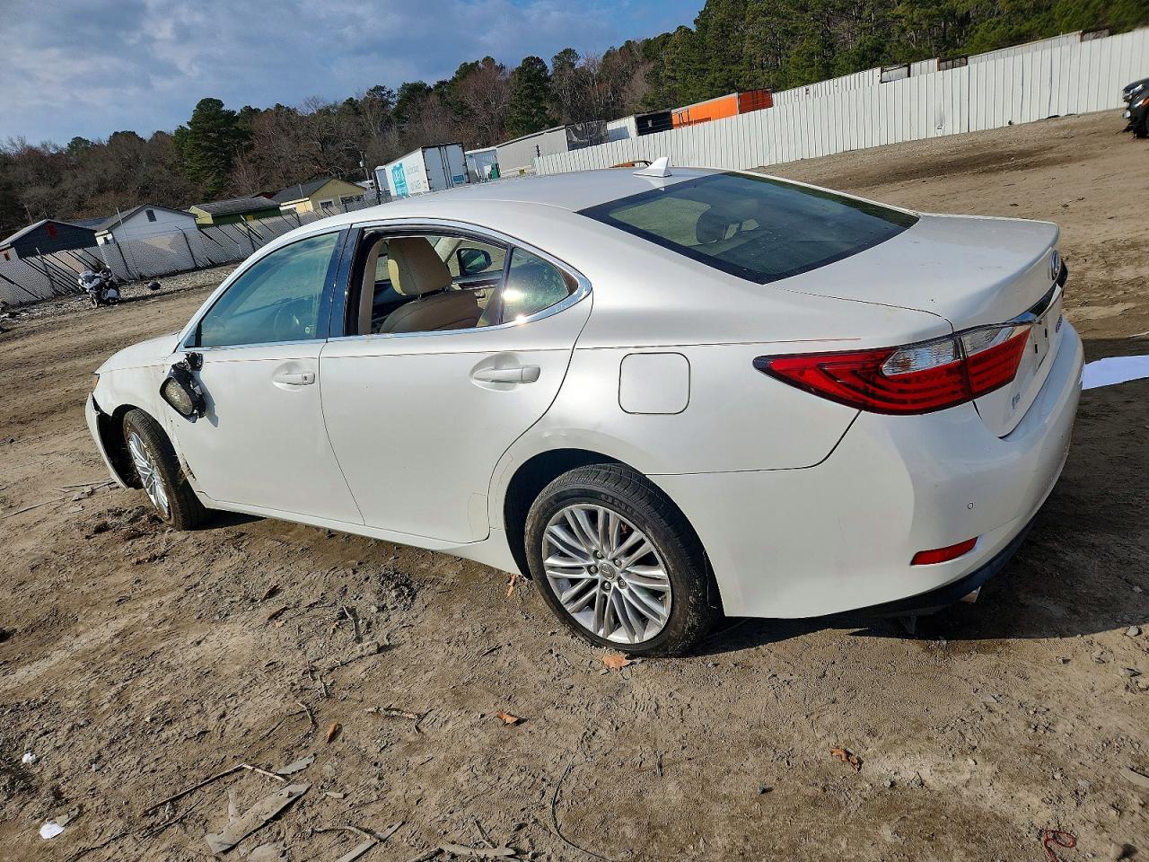 2013 Lexus ES350 VIN JTHBK1GG0D2009270 photo 2