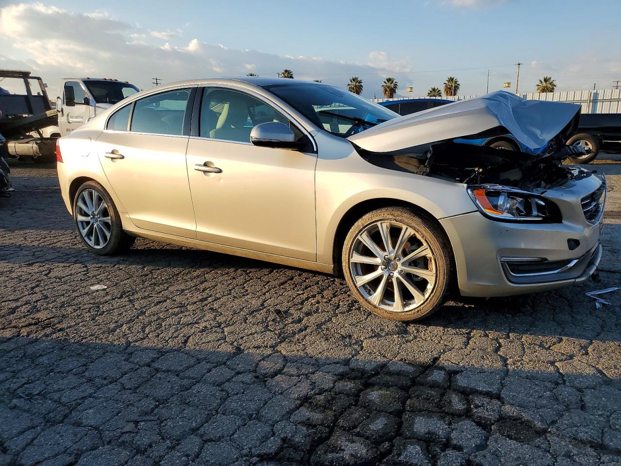 2018 Volvo S60 VIN LYV402HK6JB173772 photo 4