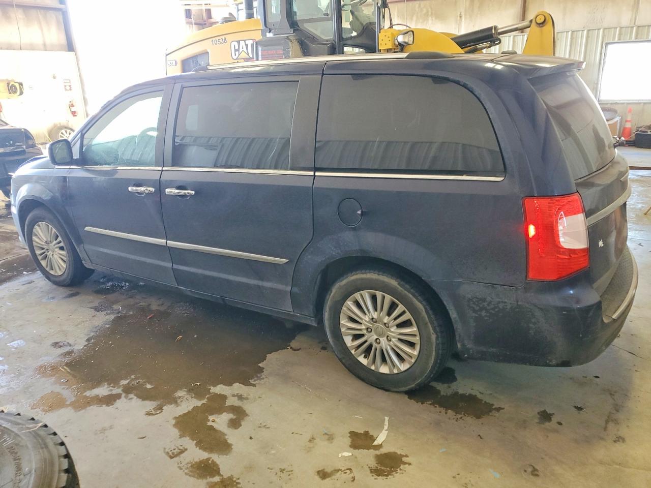 2013 Chrysler Minivan VIN 2C4RC1GG2DR596988 photo 2