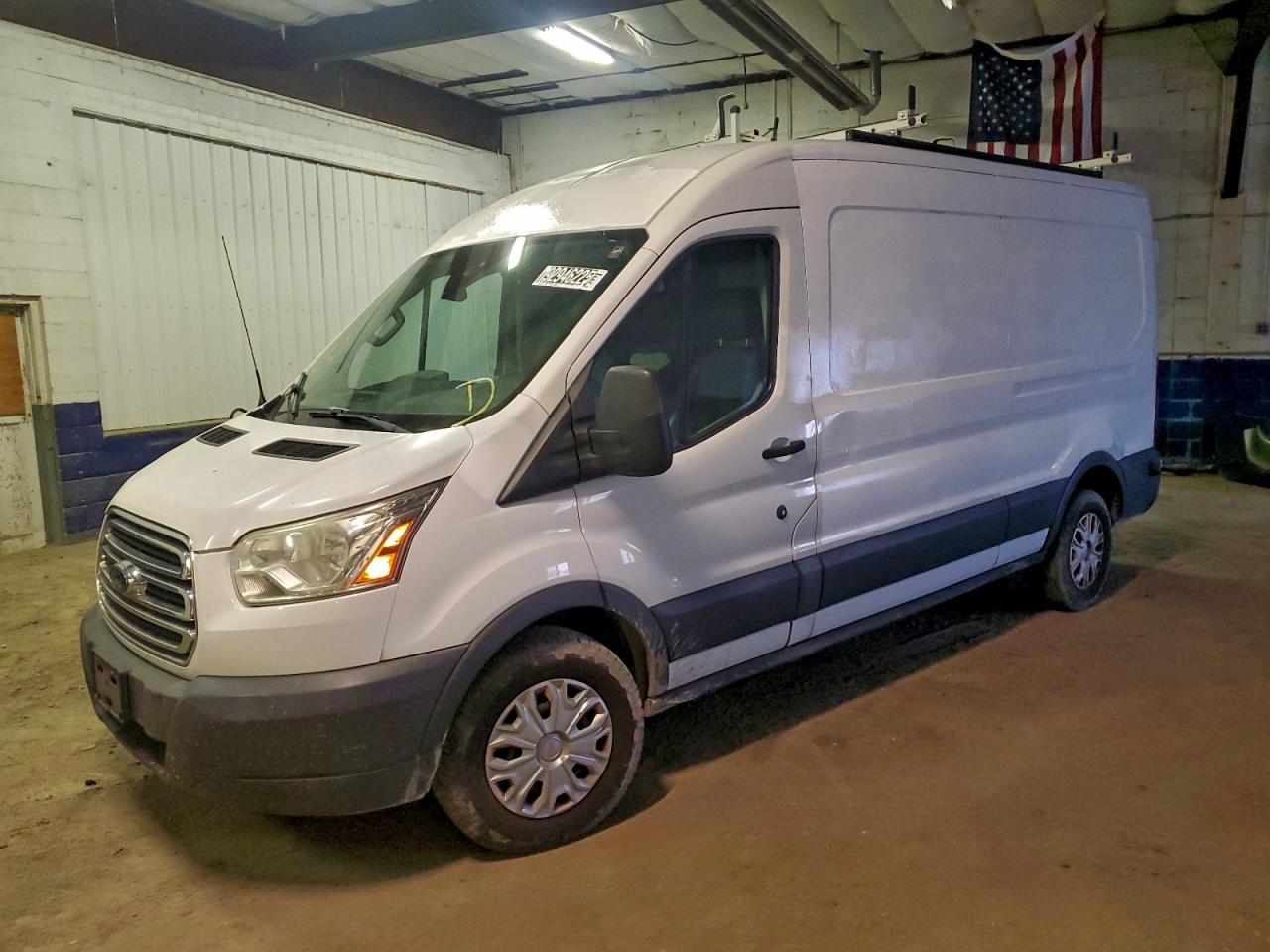 2015 Ford All models VIN 1FTNR2CV3FKA22649 photo 1