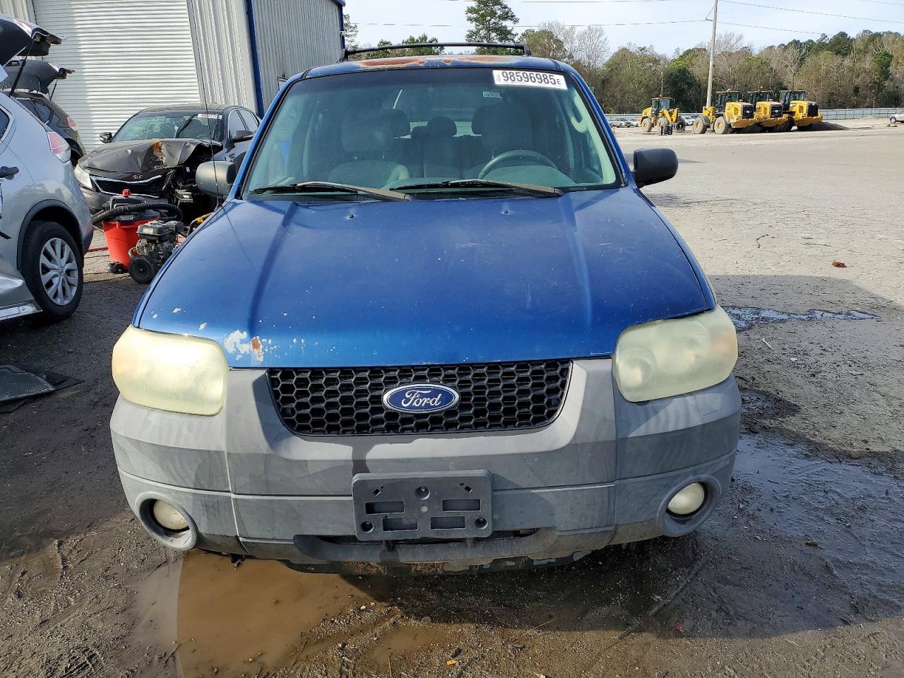 2007 Ford Escape VIN 1FMYU93Z47KA39075 photo 5