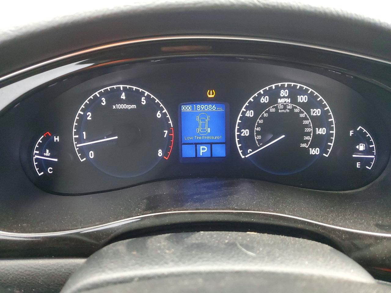 2014 Hyundai Genesis VIN KMHGC4DDXEU263909 photo 9