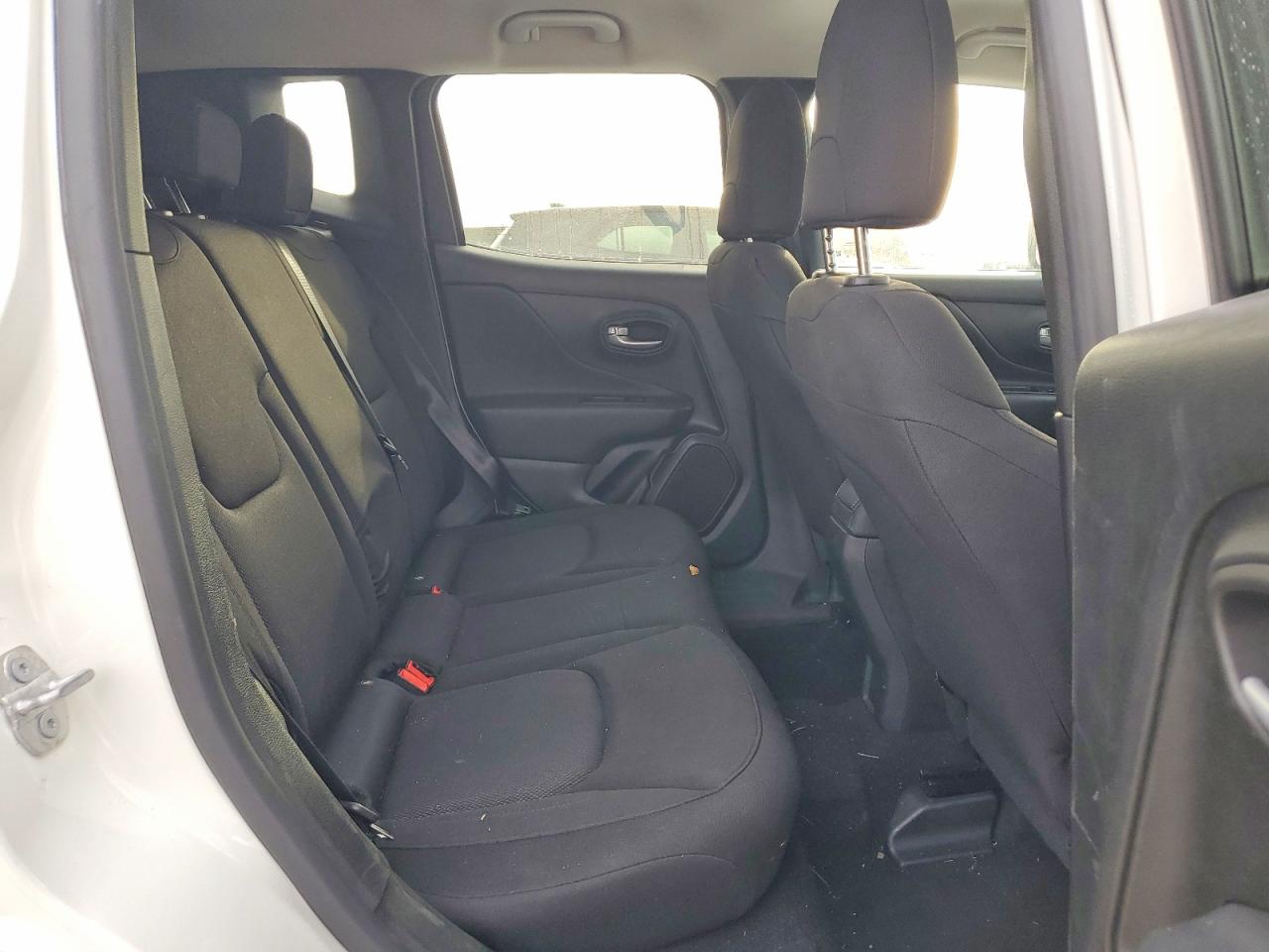 2023 Jeep Renegade VIN ZACNJDB16PPP13082 photo 10