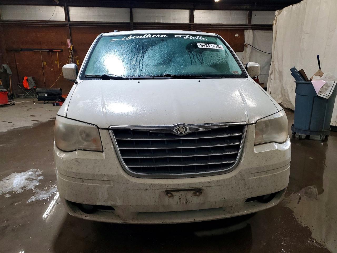 2010 Chrysler Minivan VIN 2A4RR5D14AR232275 photo 5