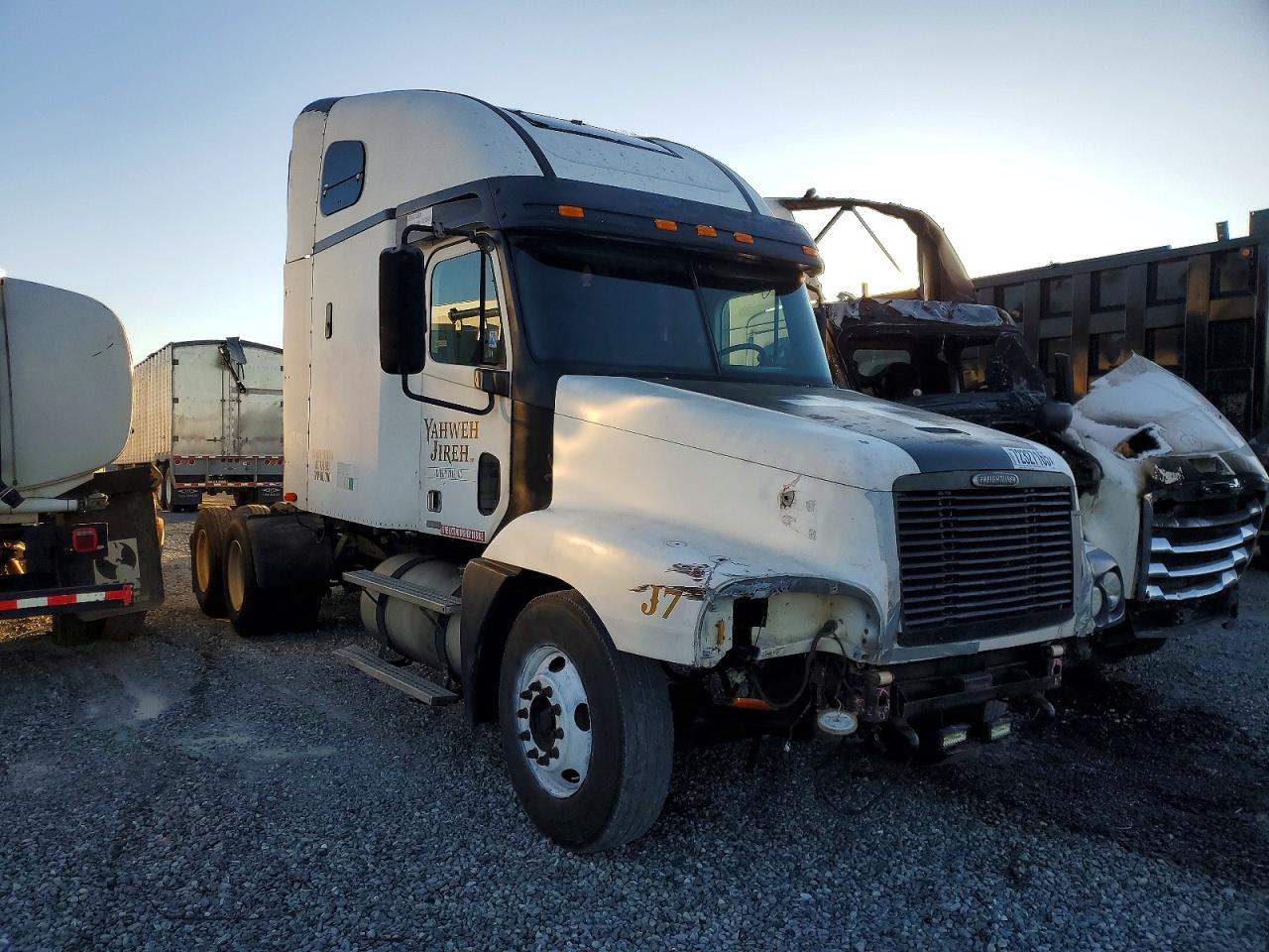 2000 FREIGHTLINER All other VIN 1FUYSSEB1YLB64933 photo 1