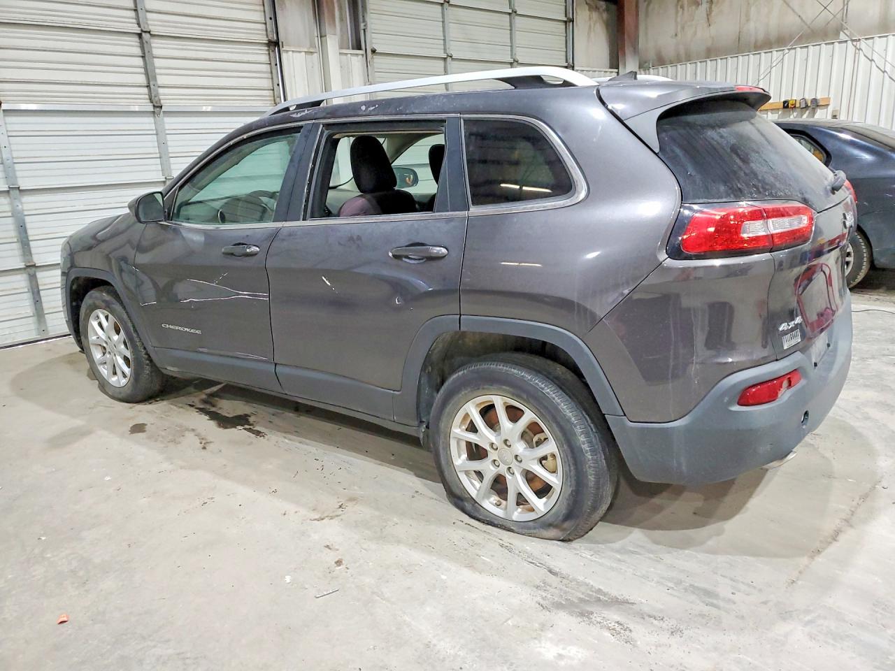 2016 Jeep Grand cher VIN 1C4PJMCB7GW289093 photo 2