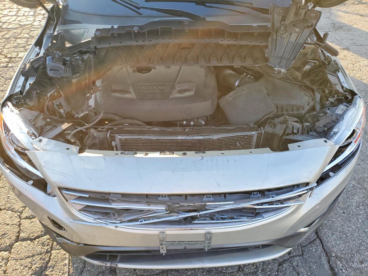 2018 Volvo S60 VIN LYV402HK6JB173772 photo 11