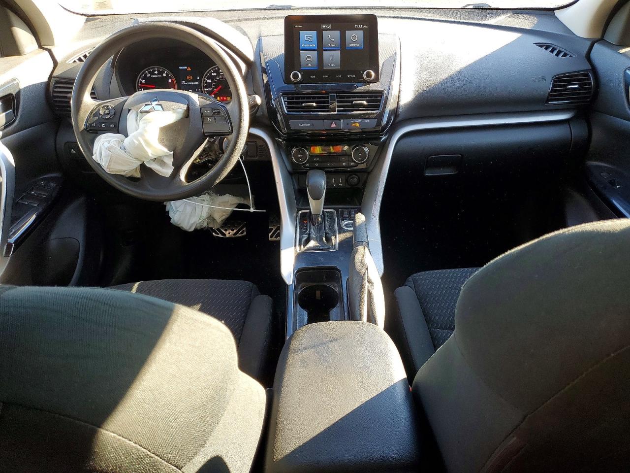 2022 Mitsubishi ECLIPSE VIN JA4ATVAA0NZ014591 photo 8