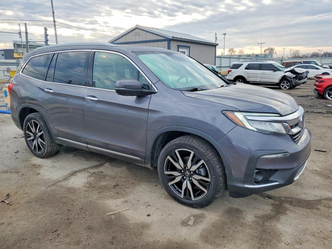 2019 Honda Pilot VIN 5FNYF6H09KB076328 photo 4