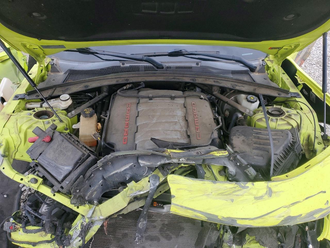 2020 Chev Camaro VIN 1G1FF1R70L0144692 photo 11