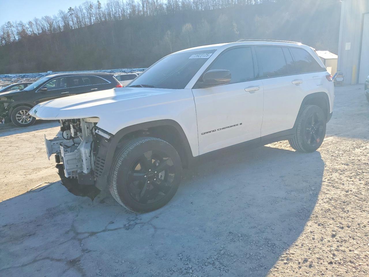 2023 JEEP Cherokee VIN 1C4RJHAG6PC554831 photo 1