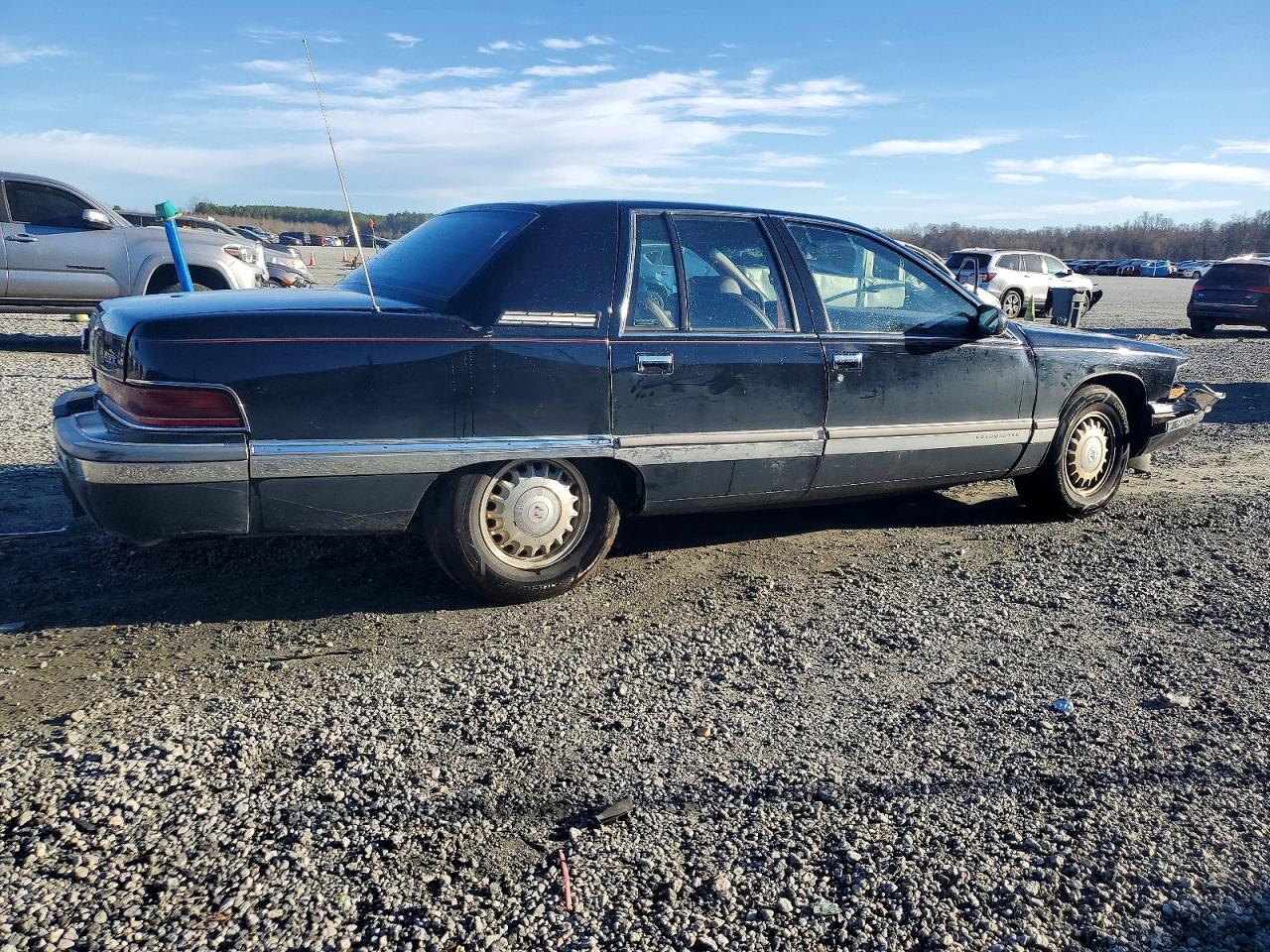 1995 Buick Roadmaster VIN 1G4BN52P9SR412879 photo 3