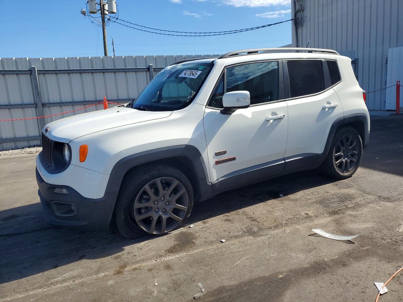 2016 Jeep Renegade VIN ZACCJABT2GPD02952 photo 1