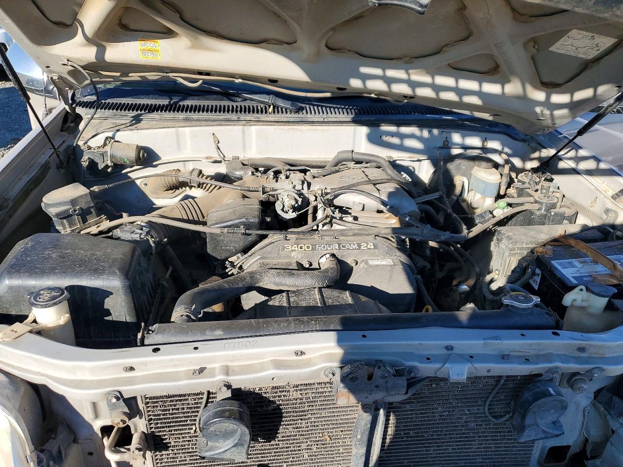 2002 Toyota Tundra VIN 5TBRN34152S285297 photo 11