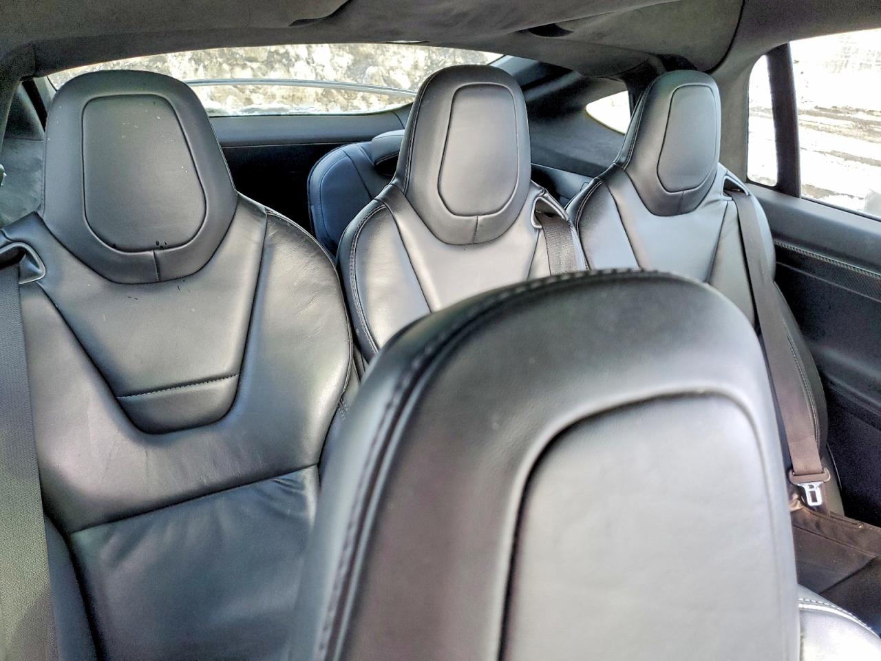 2017 Tesla Model x VIN 5YJXCAE29HF040564 photo 11