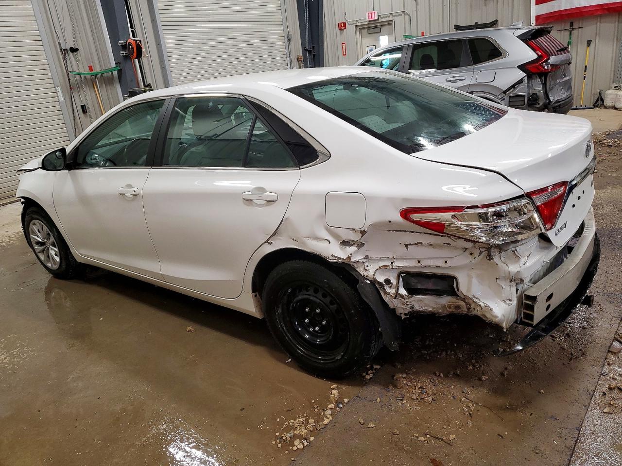 2017 Toyota Camry VIN 4T1BF1FK7HU785865 photo 2