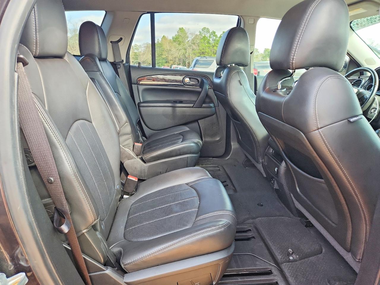 2017 Enclave VIN 5GAKRBKD1HJ216201 photo 11