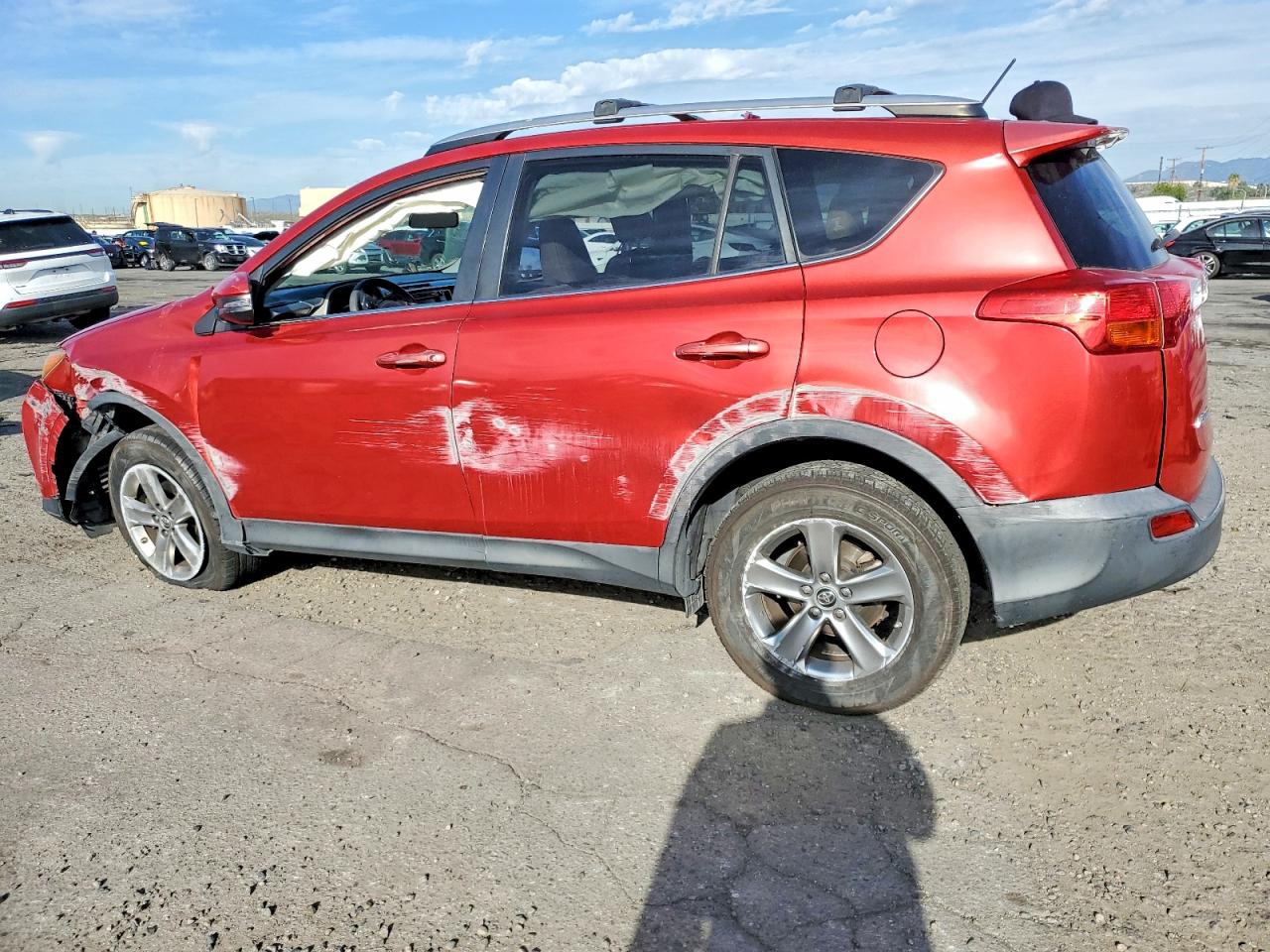 2015 Toyota Rav4 VIN JTMWFREV1FJ034498 photo 2