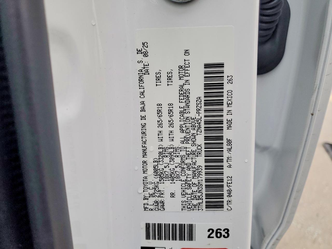 2025 Toyota Tacoma trd VIN 3TMLB5JN3SM179939 photo 12
