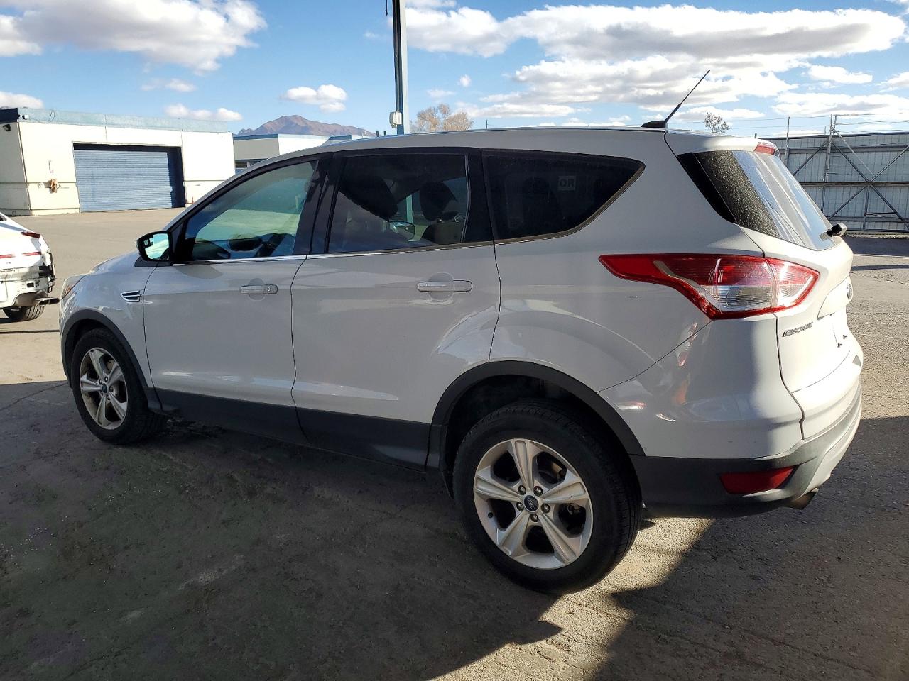 2014 Ford Escape VIN 1FMCU0GX7EUB15968 photo 2