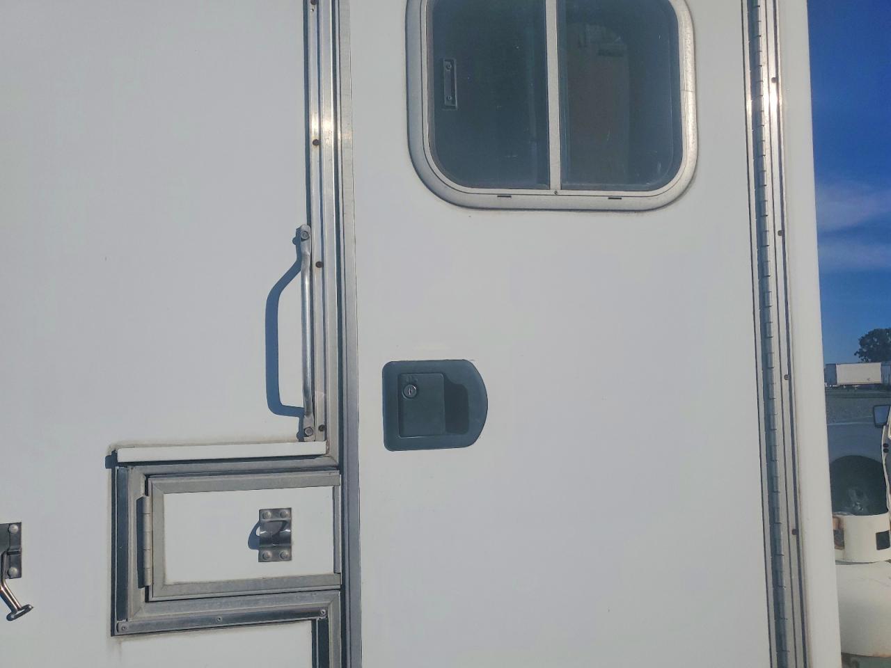 2000 PELSUE FIBER OPTIC SPLICING TRAILER VIN 4FGL01126YC028313 photo 5