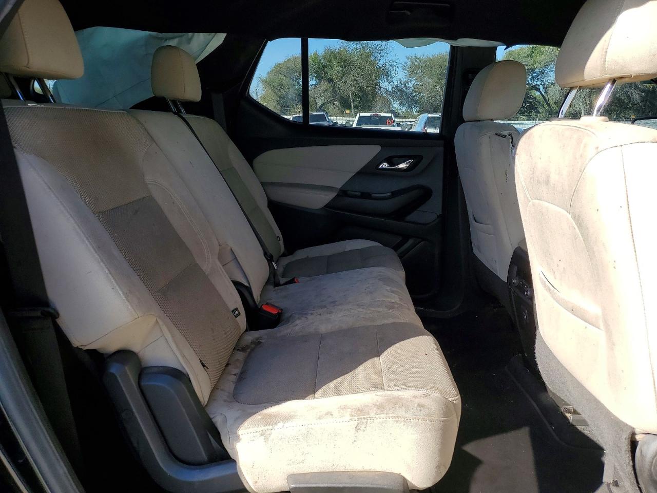 2022 Chevrolet Traverse VIN 1GNERFKW5NJ155376 photo 10