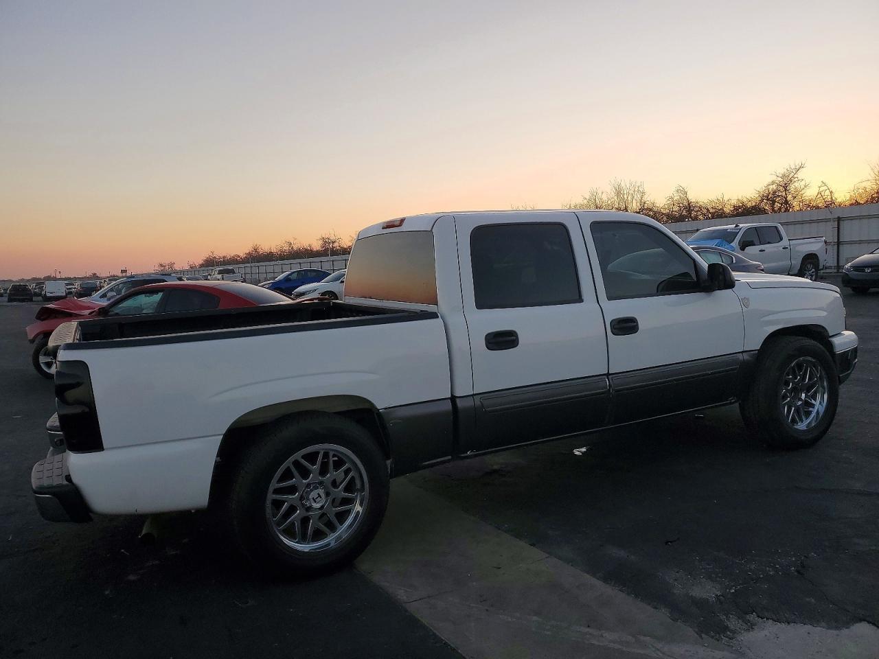 2006 Chevrolet All models VIN 2GCEC13TX61160246 photo 3