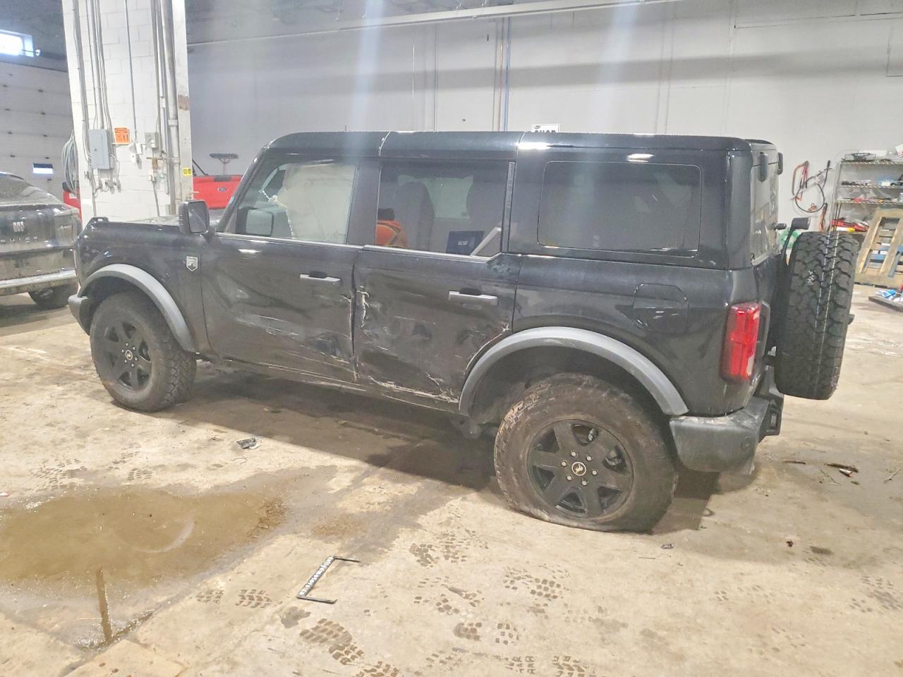 2025 FORD Bronco big VIN 1FMDE7BH6SLB20929 photo 2