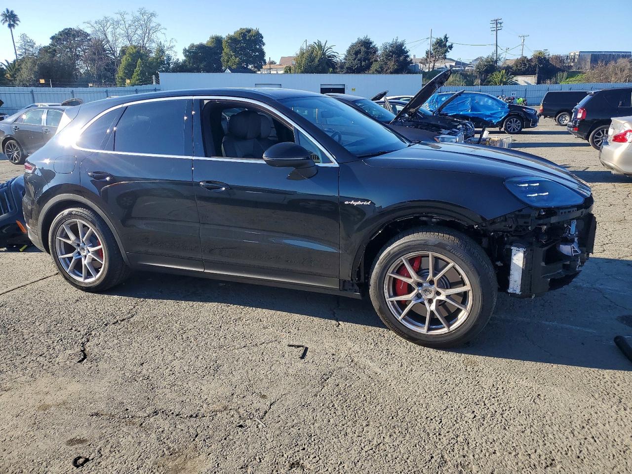 2025 Porsche Cayenne VIN WP1AN2AY8SDA22182 photo 4