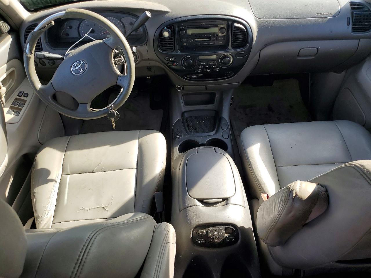 2003 Toyota Sequoia VIN 5TDZT34A93S153612 photo 8