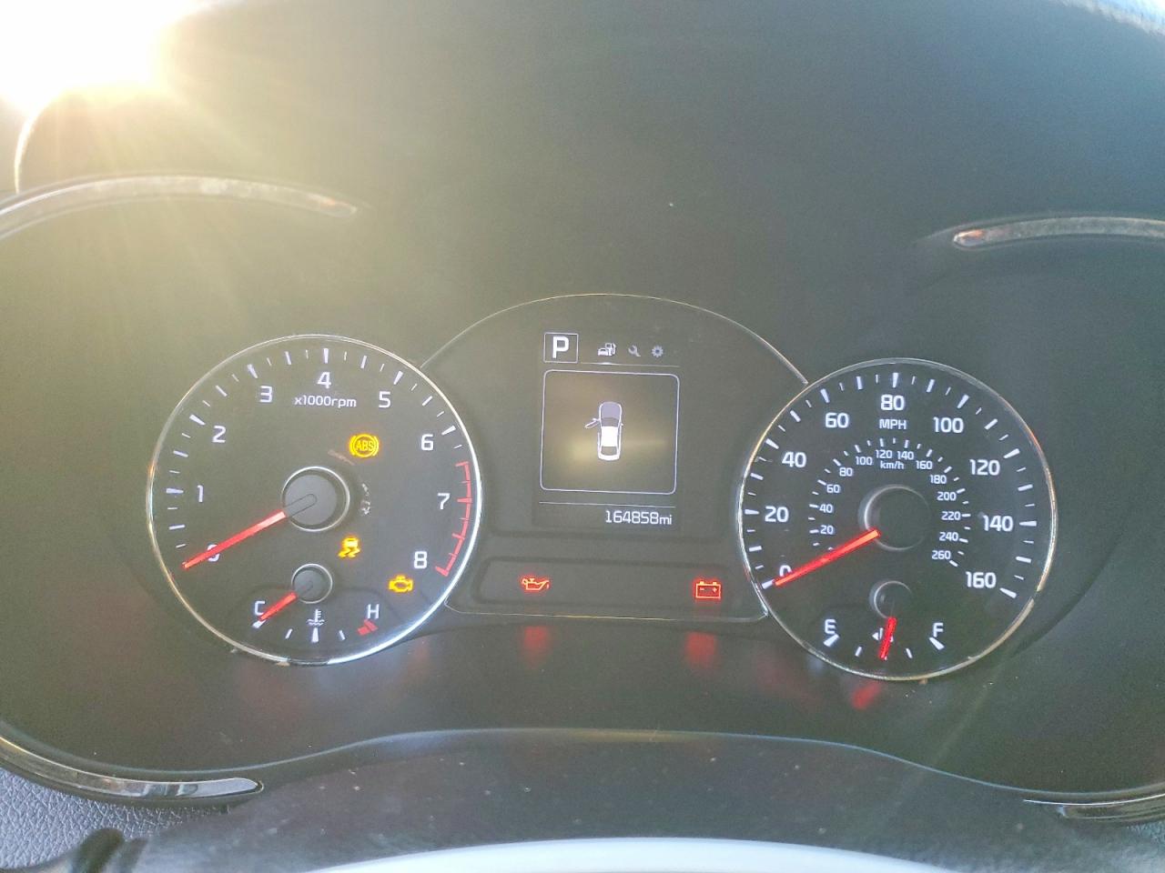 2018 KIA Forte VIN 3KPFK4A73JE271165 photo 9