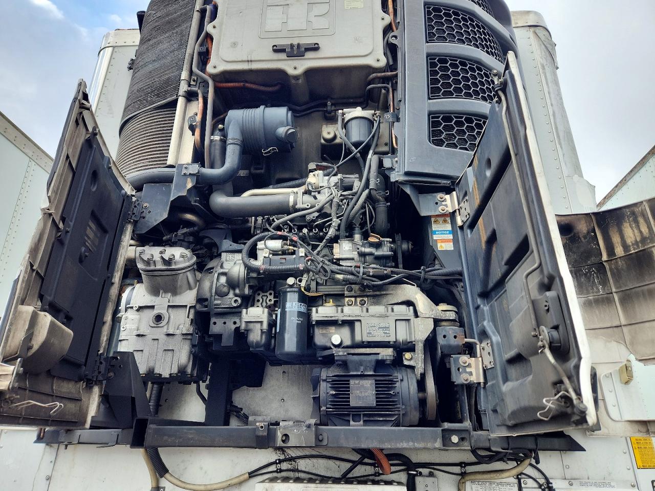 2017 UTILITY All models VIN 1UYVS2487H6961605 photo 7