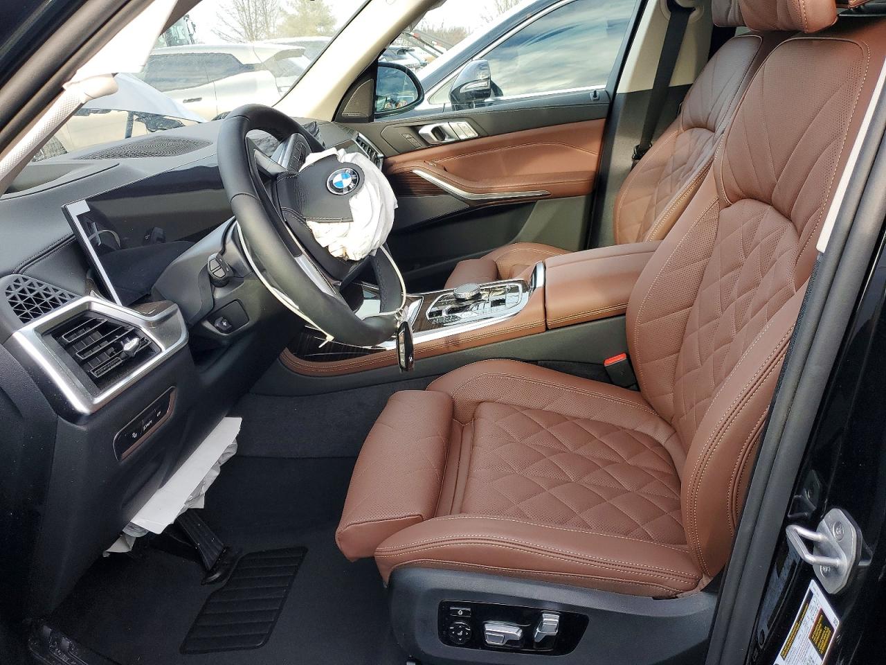 2026 BMW X7 VIN 5UX23EM01T9266620 photo 7